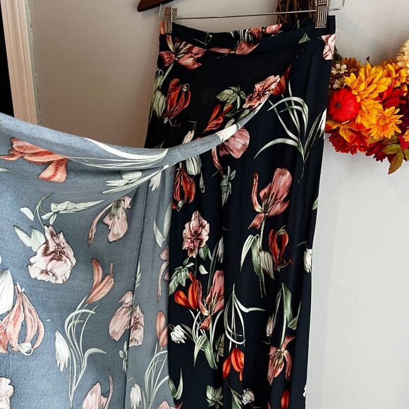 Dark Romance Coastal Feminjne Faux Wrap High Low Floral Skirt MEDIUM Black - Picture 3 of 10